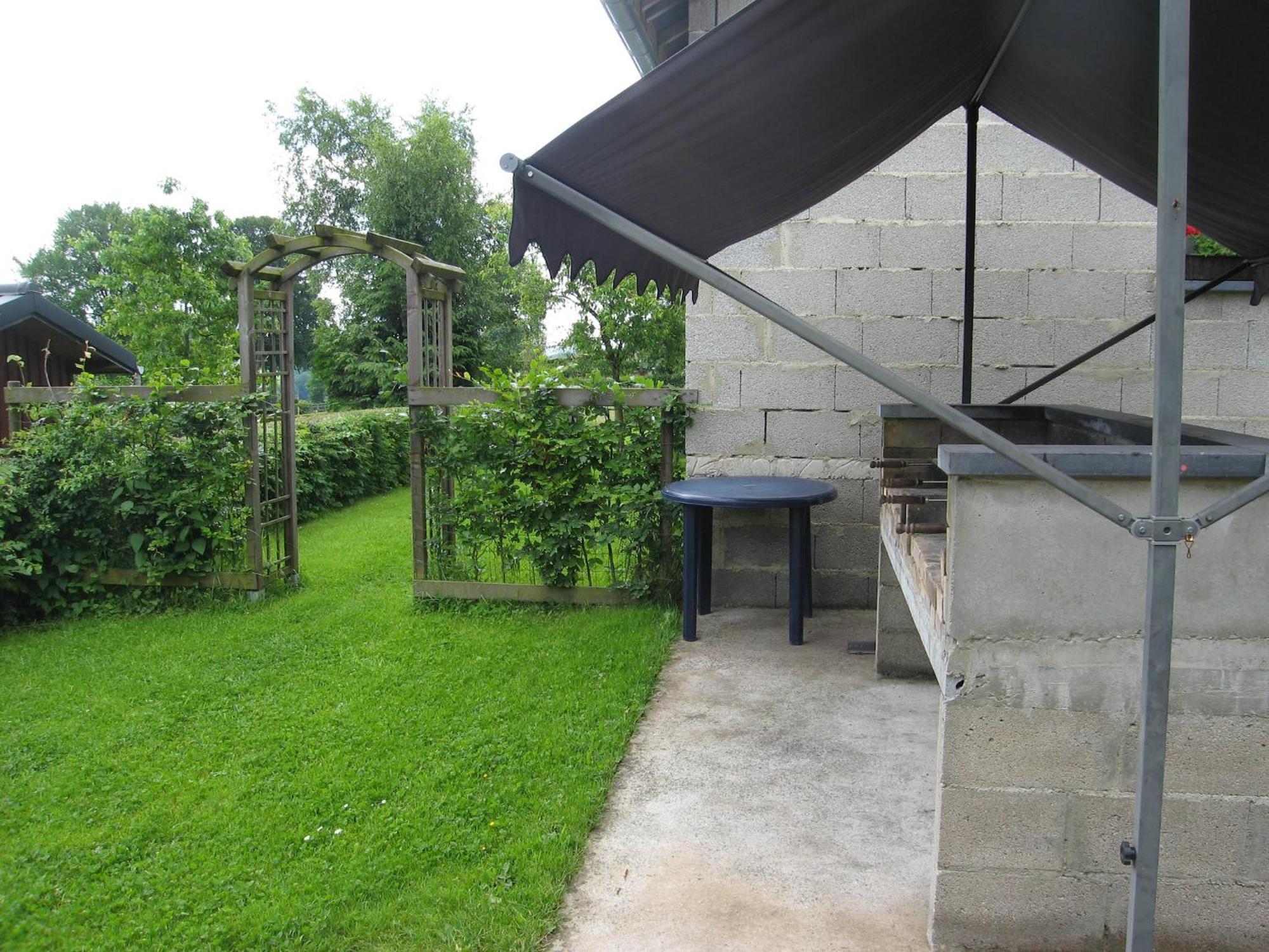 Quaint Apartment In Ondenval With Terrace เวมส์ ภายนอก รูปภาพ