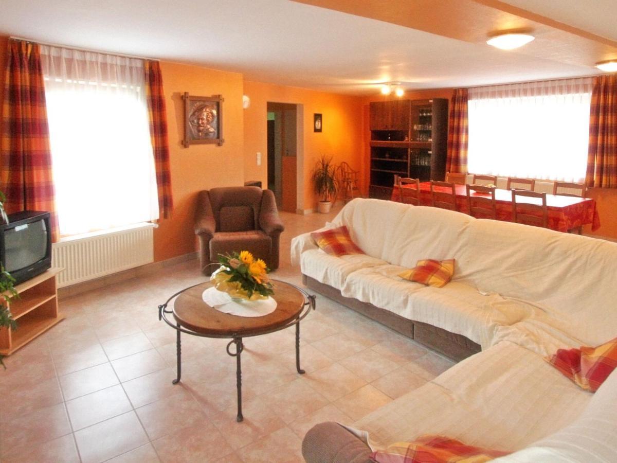 Quaint Apartment In Ondenval With Terrace เวมส์ ภายนอก รูปภาพ